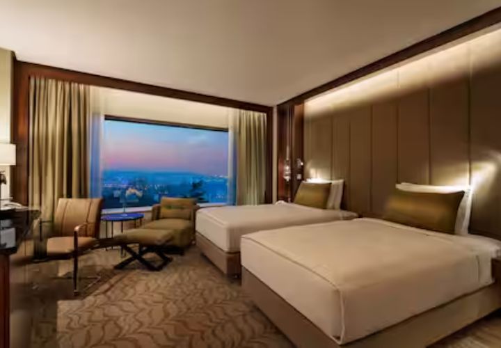 Conrad Istanbul - Image 2